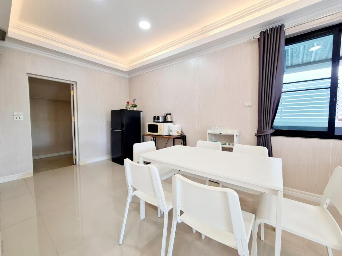 Baan Sasithorn Huahin Villa Bagian luar foto